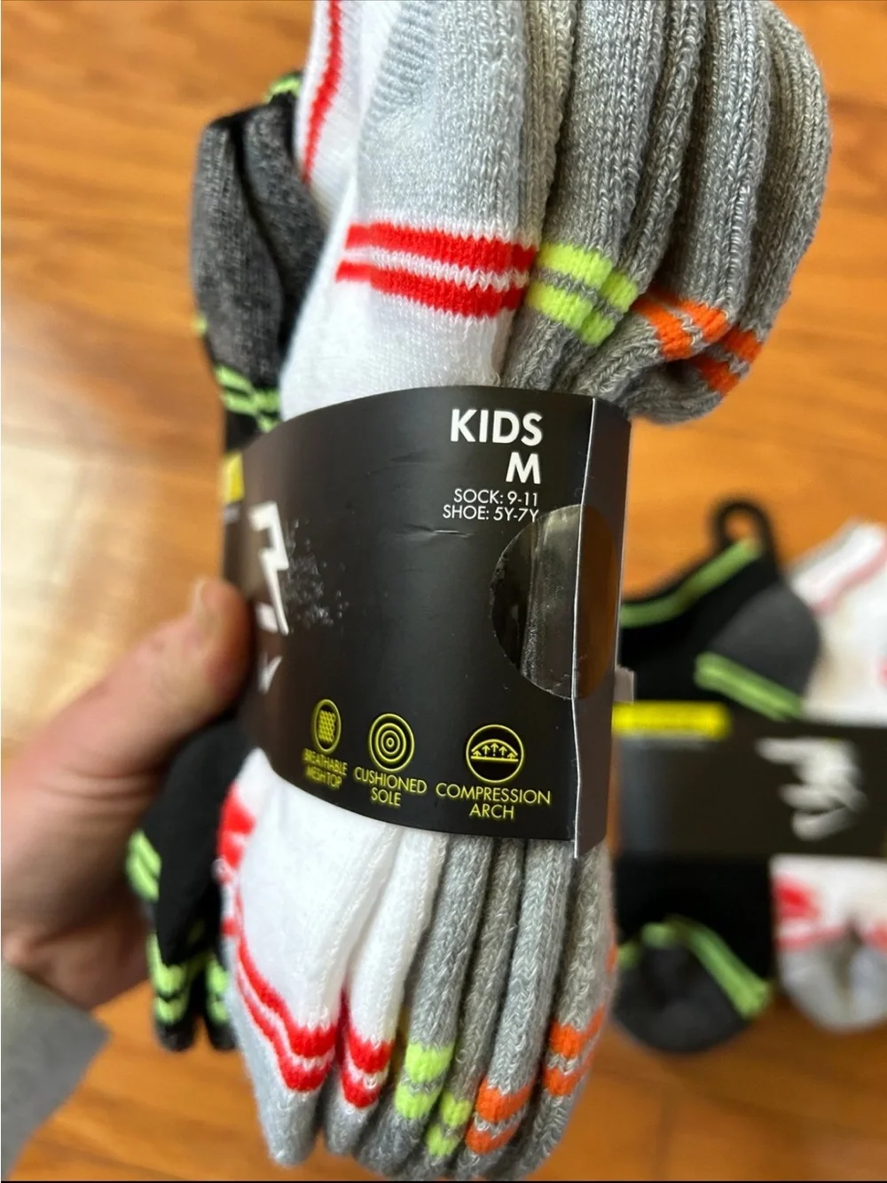 NWT Nike kids low cut cushioned socks 12 pairs size M